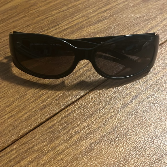 Fendi vintage sunglasses nwot - Picture 3 of 4